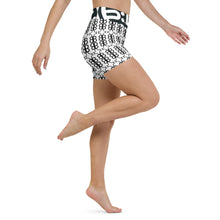 Charger l&#39;image dans la galerie, Chic Asana Women&#39;s Yoga Shorts
